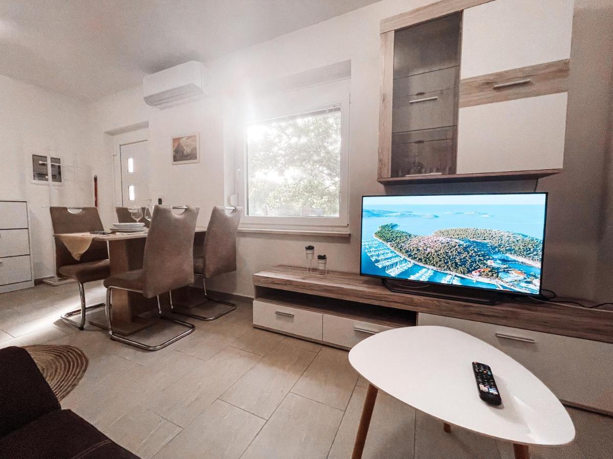 Riad Apartments Zgornje Skofije Exteriér fotografie